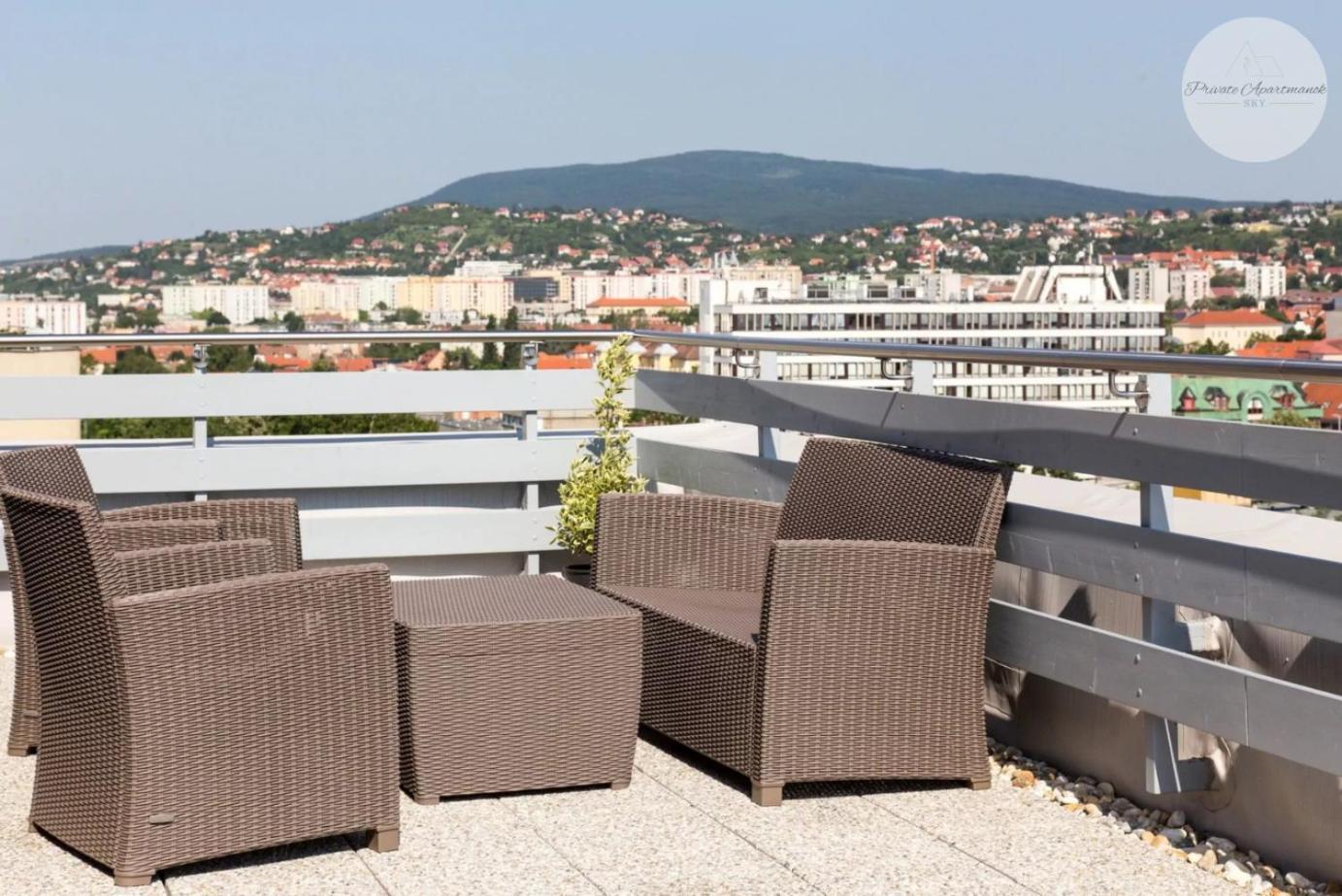 Sky Panorama Apartman Печ Экстерьер фото